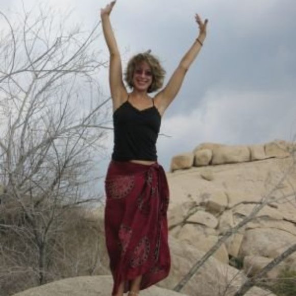 Meet your Posher, Marilyn, from Joshua Tree! - Picture 8 of 15